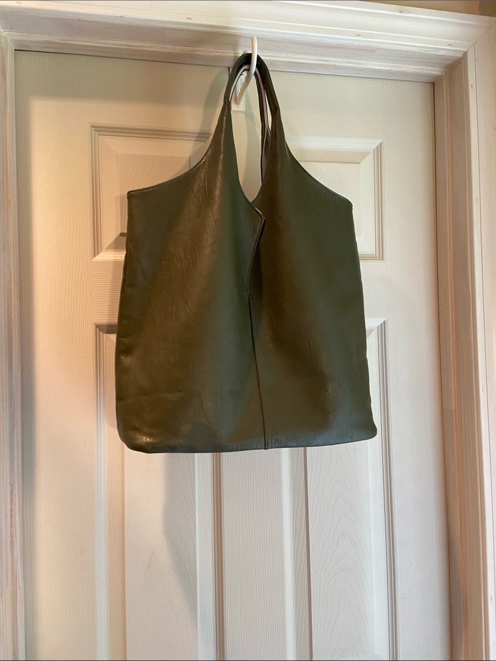 Classic Women's Soft Leather Tote Bag in Cream & Green Reversible